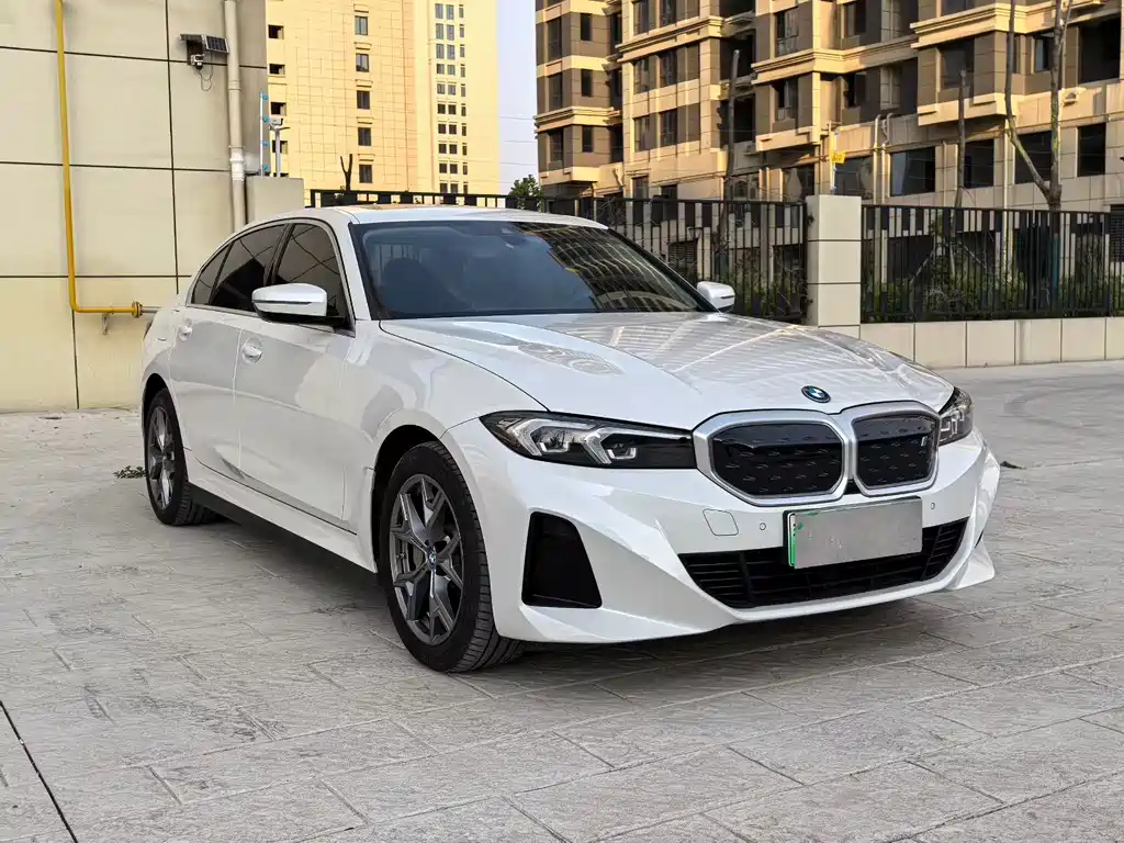 BMW i3 2024