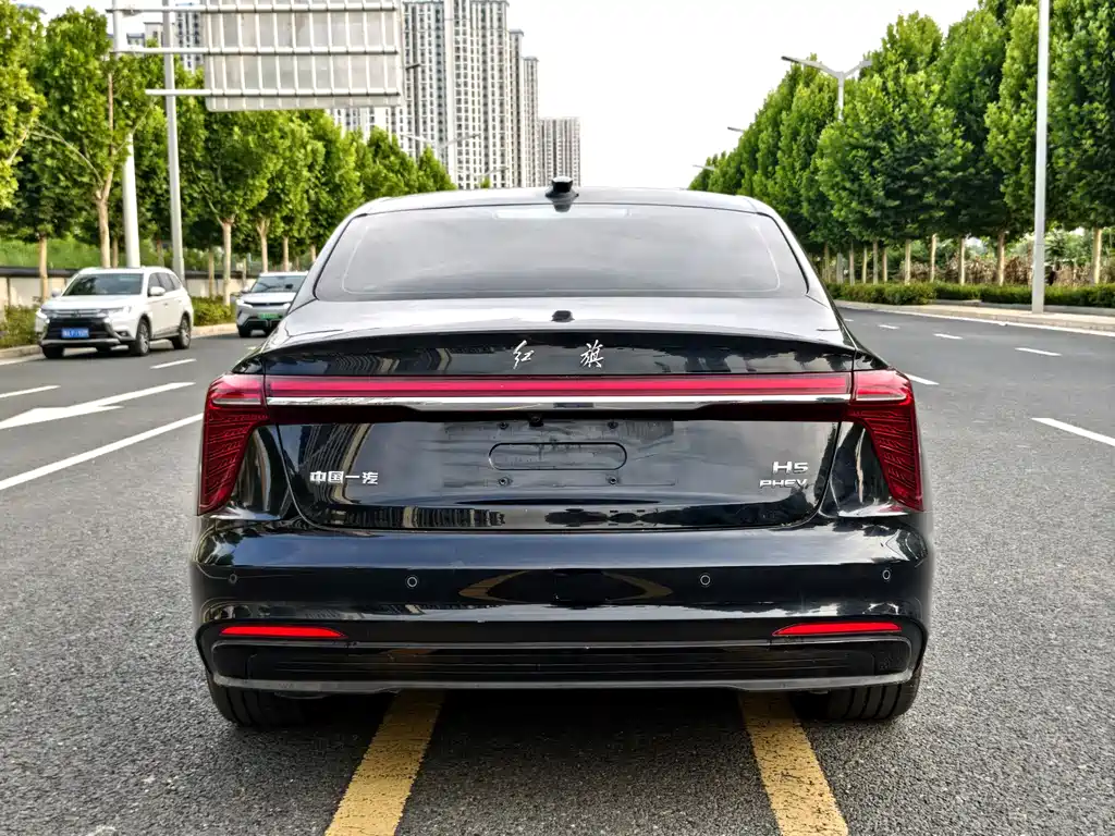 Hongqi H5 PHEV 2025 — фото 5