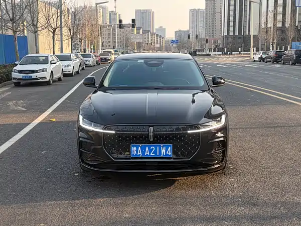 Lincoln Z 2022