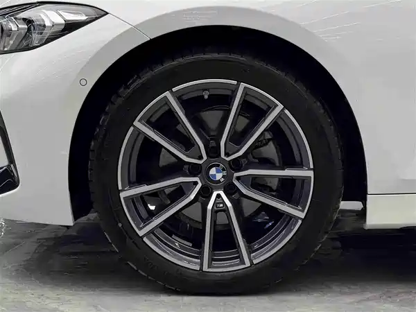 BMW 3 Series 2025