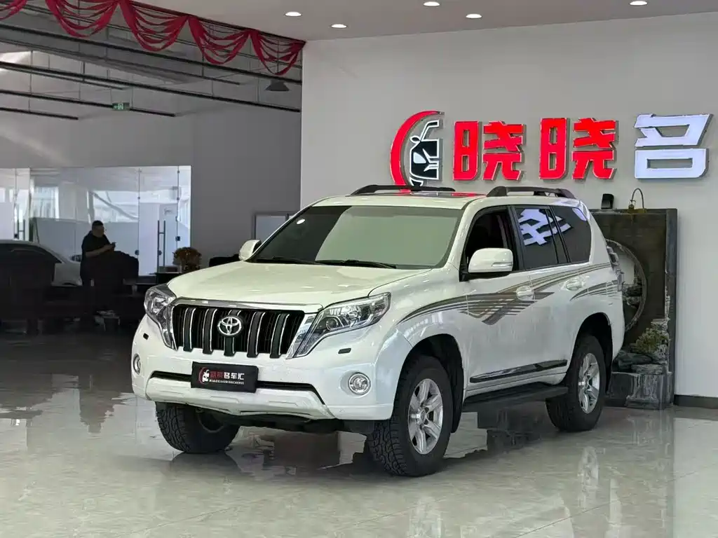 Toyota Prado 2017 — фото 2