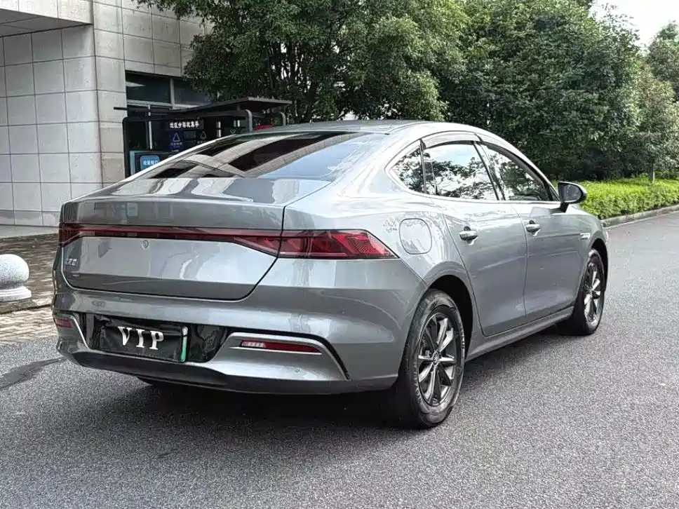 BYD Qin PLUS 2022 — фото 4