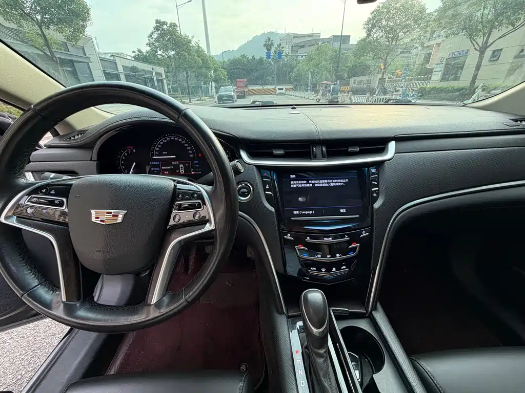 Cadillac XTS 2019 — фото 12