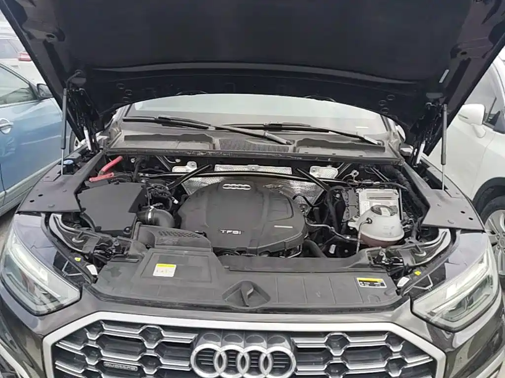 Audi Q5L 2021 — фото 20