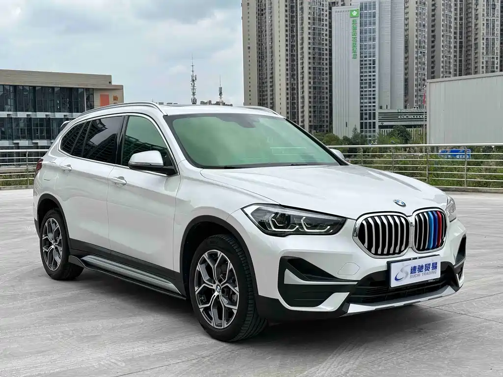 BMW X1 2022 — фото 3