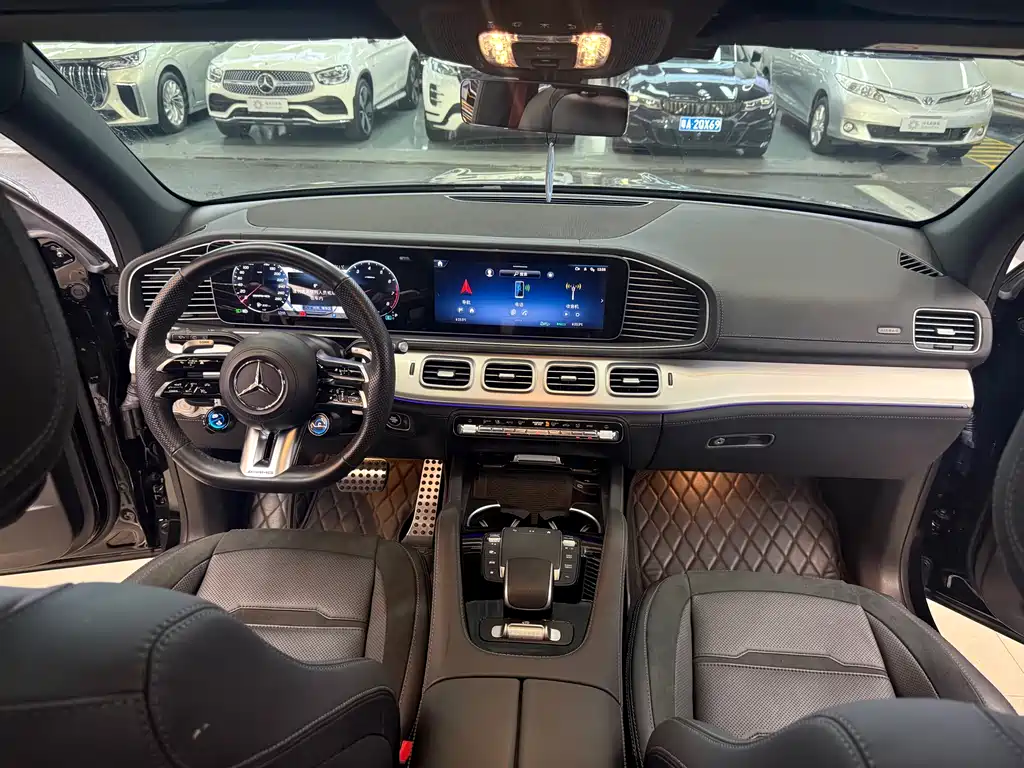 Mercedes-Benz GLE AMG 2024 — фото 11