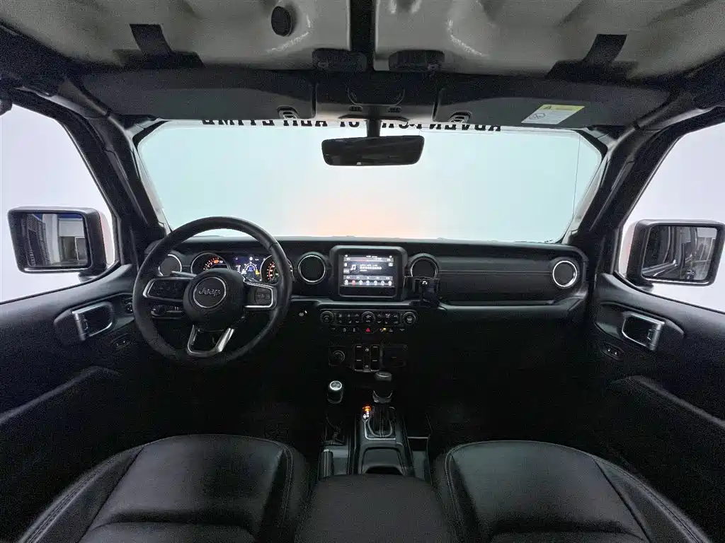 Jeep Wrangler 2021 — фото 11