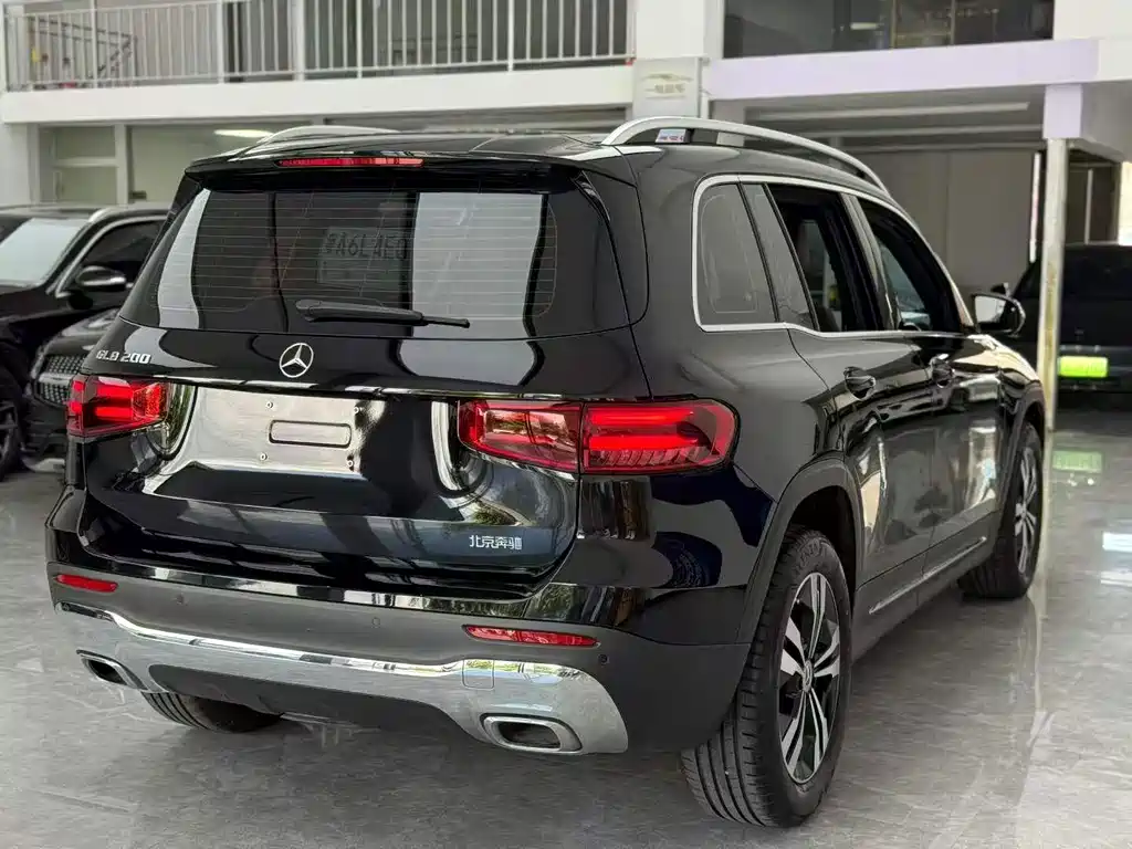 Mercedes-Benz GLB 2024