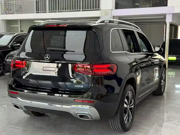 Mercedes-Benz GLB 2024
