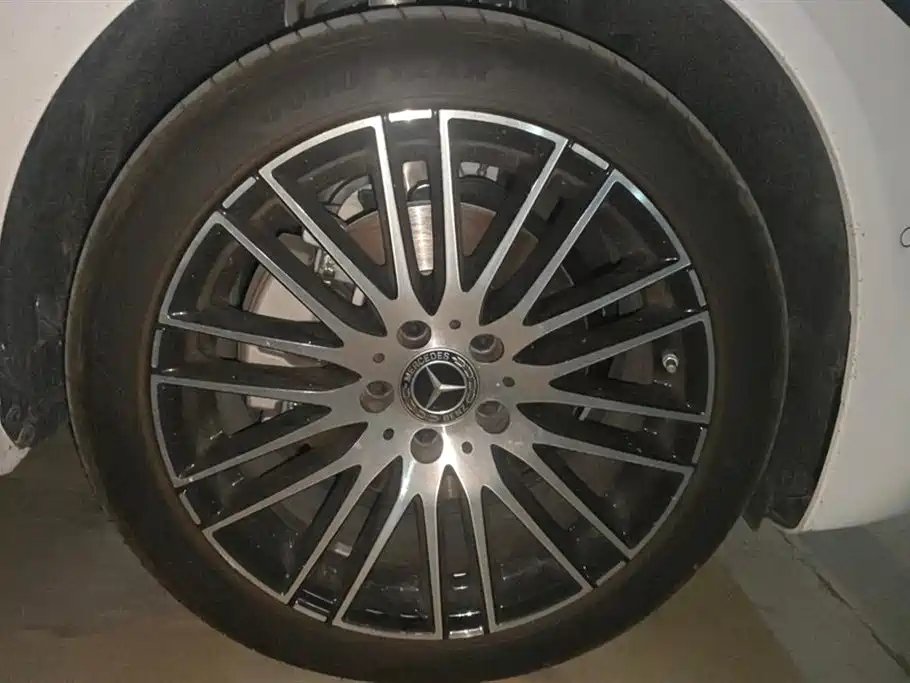 Mercedes-Benz C-Class 2026