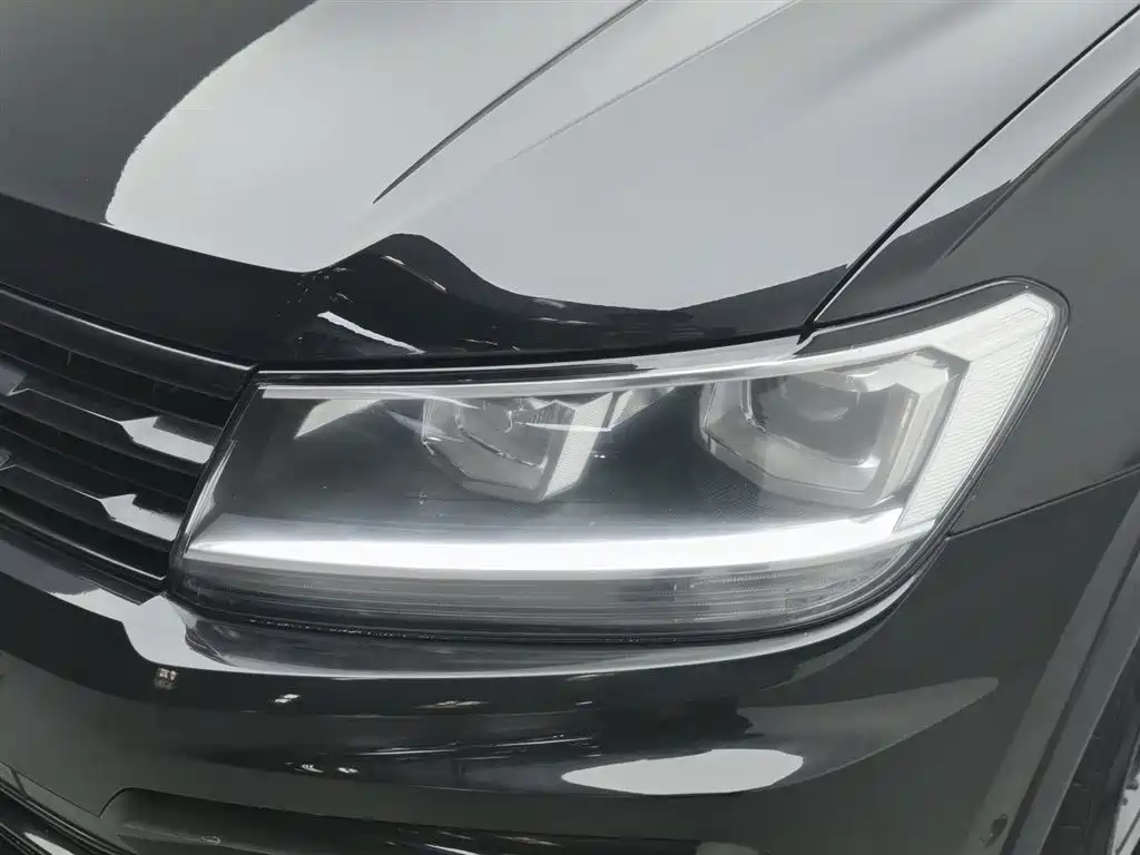 Volkswagen Tiguan L 2021 — фото 7