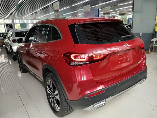 Mercedes-Benz GLA 2020