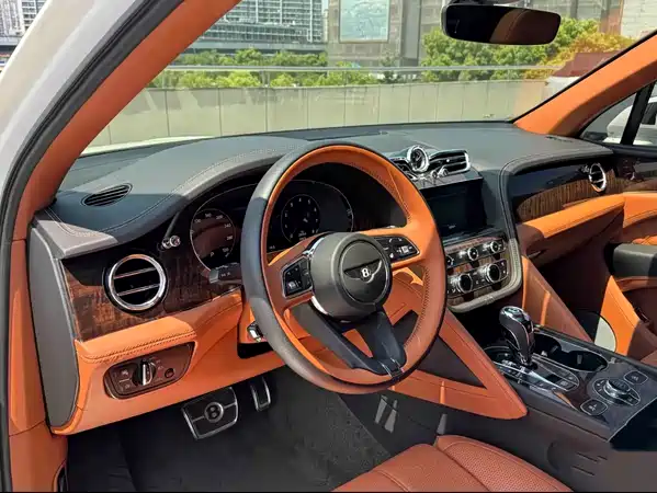 Bentley Bentayga 2021