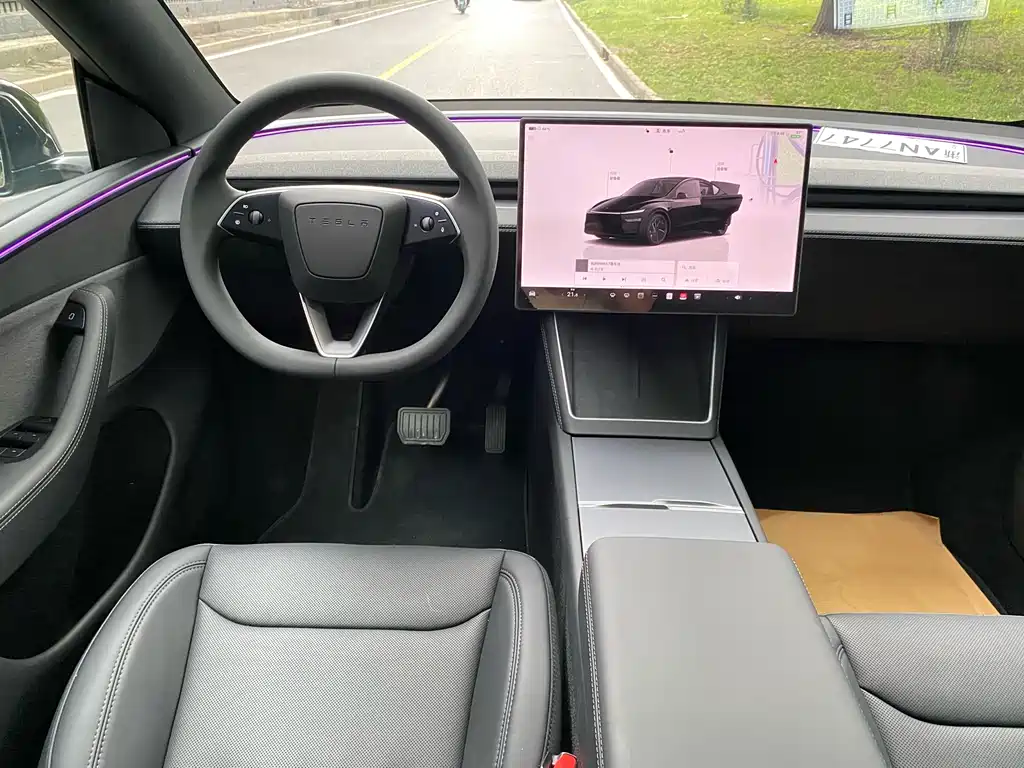 Tesla Model Y 2026 — фото 14