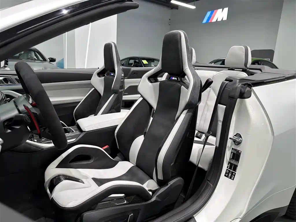 BMW M4 2025 — фото 10