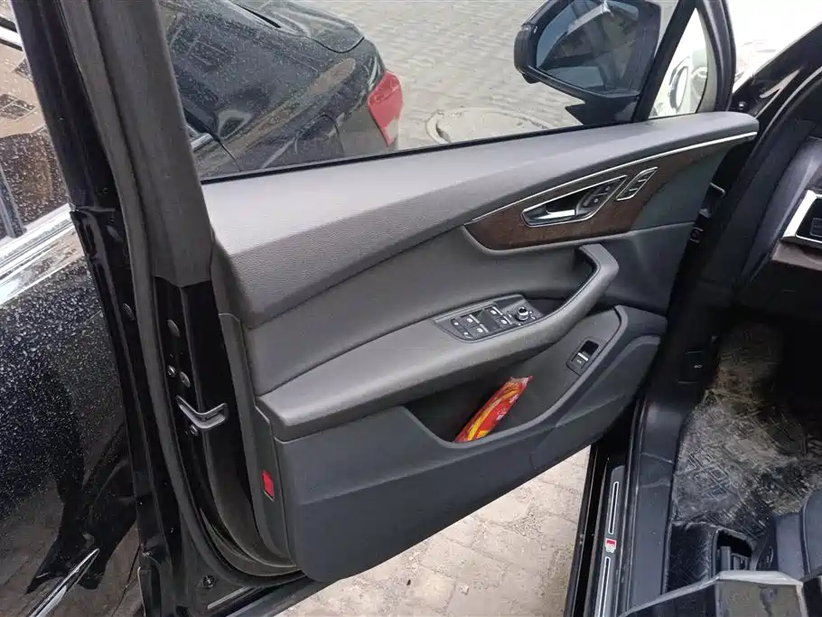 Audi Q7 2021