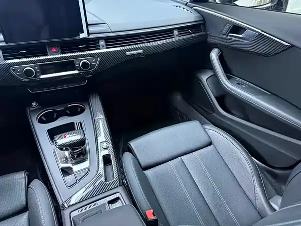 Audi A4L 2022