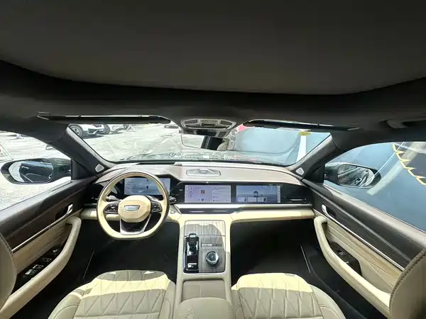 Geely Xingyue L 2024