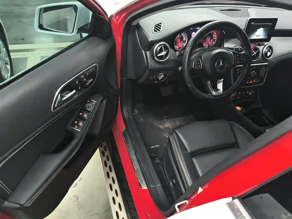 Mercedes-Benz GLA 2017 — фото 12