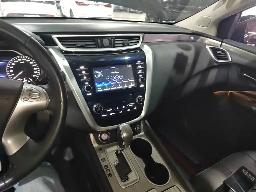 Nissan Murano 2017 — фото 9