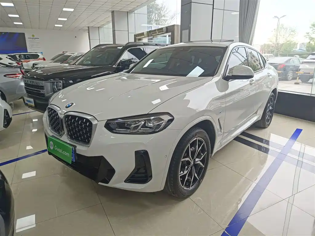 BMW X4 2022 — фото 1