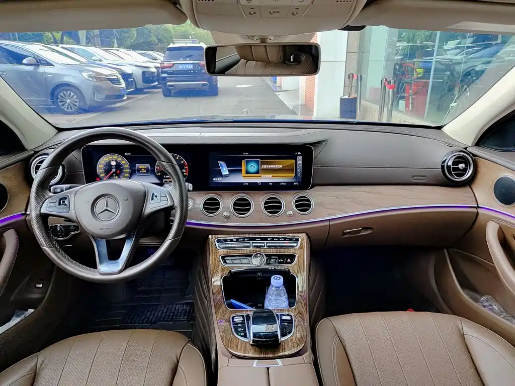 Mercedes-Benz E-Class 2017 — фото 10