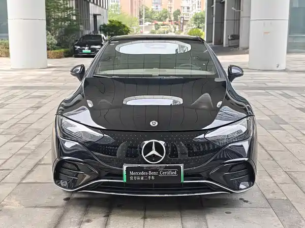 Mercedes-Benz EQE 2025
