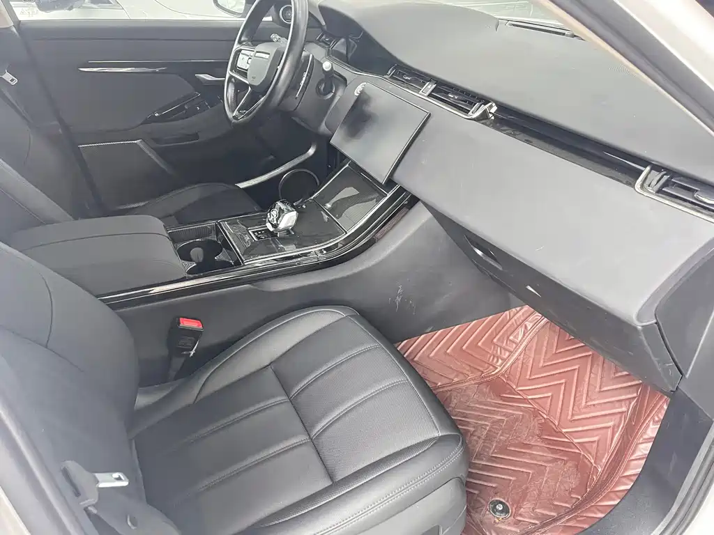 Land Rover Range Rover Evoque 2024 — фото 11
