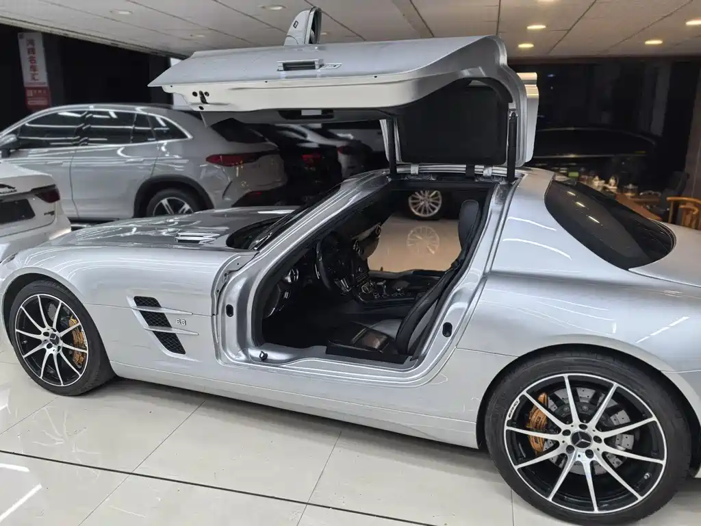 Mercedes-Benz SLS AMG 2013