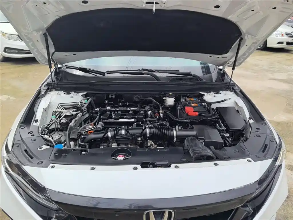 Honda Accord 2020 — фото 20