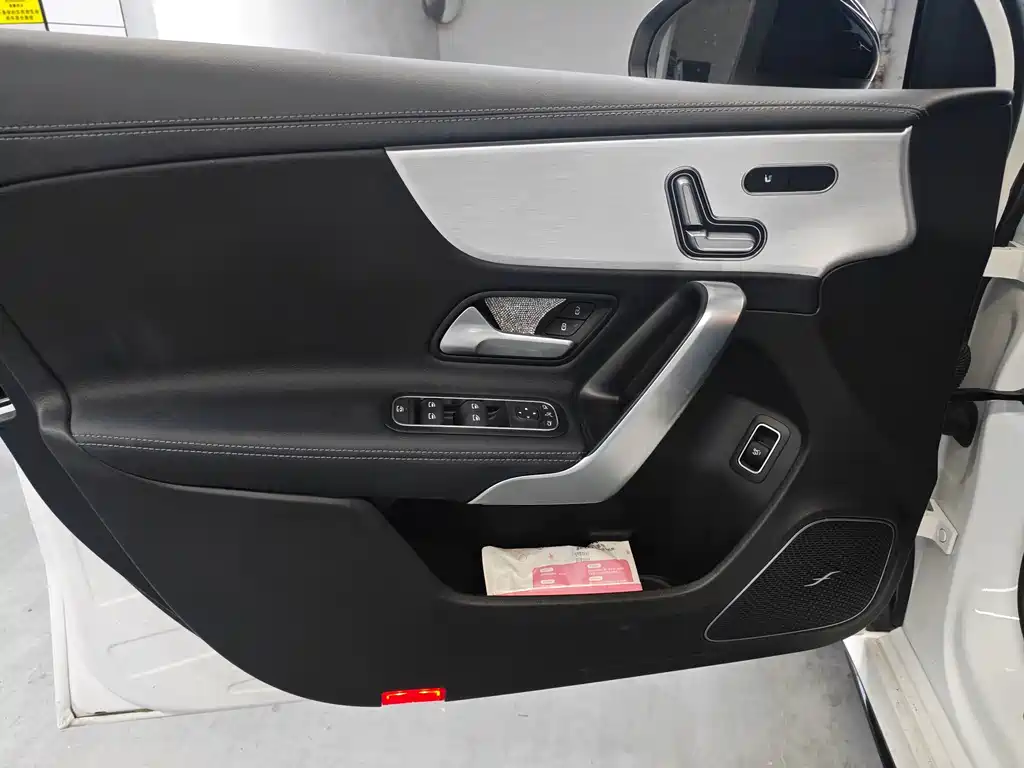 Mercedes-Benz A-Class AMG 2025 — фото 11