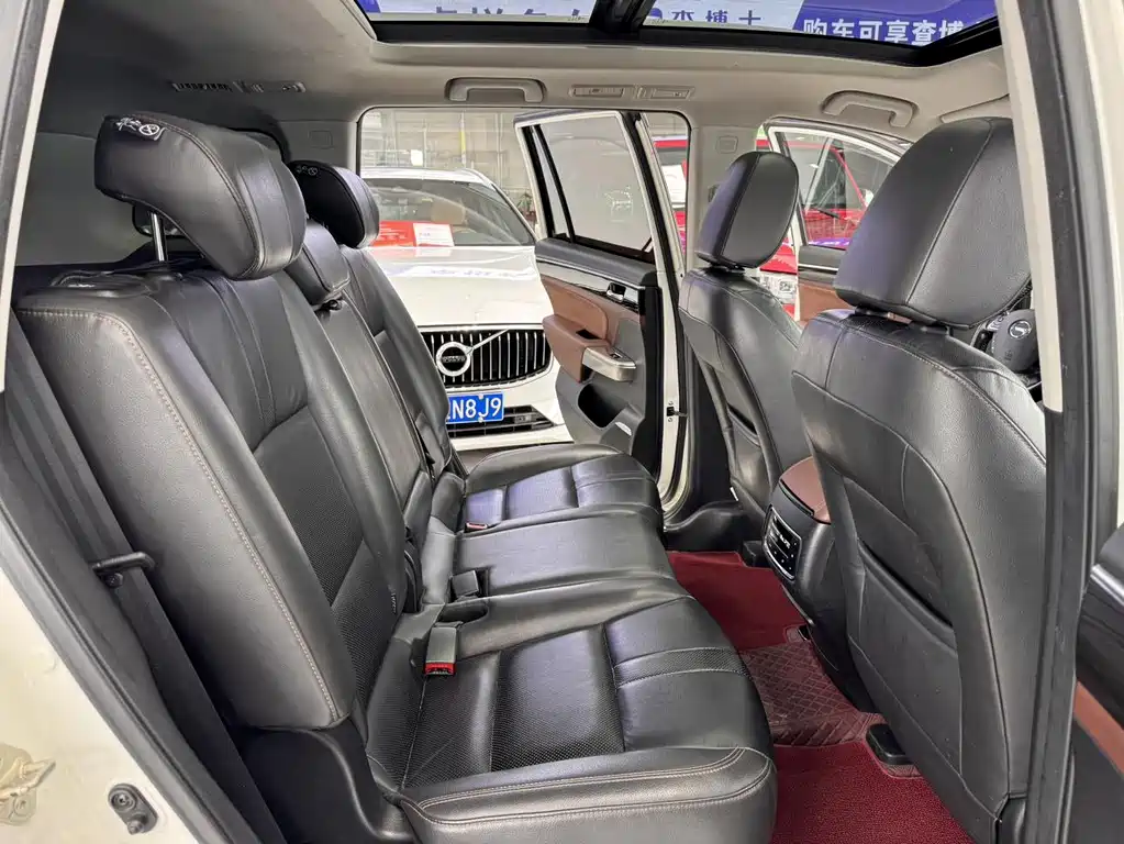 GAC Motor Trumpchi GS8 2017 — фото 19