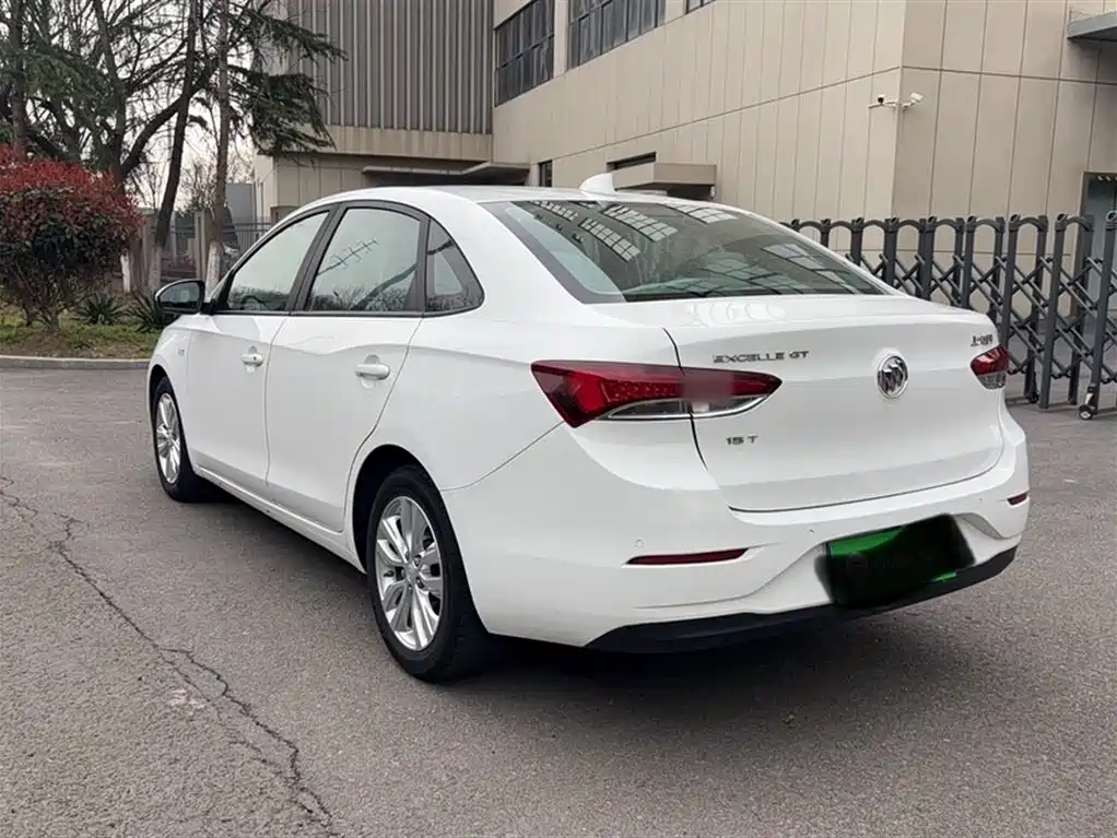 Buick Excelle 2019 — фото 25