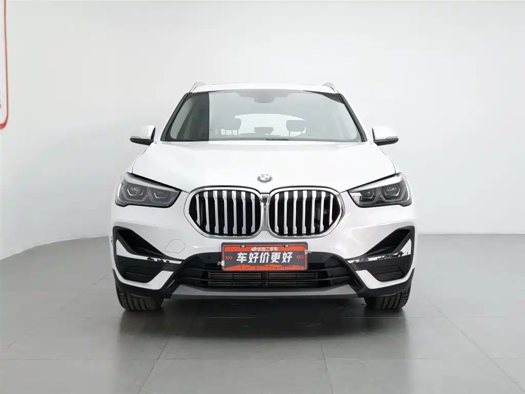 BMW X1 2022 — фото 3