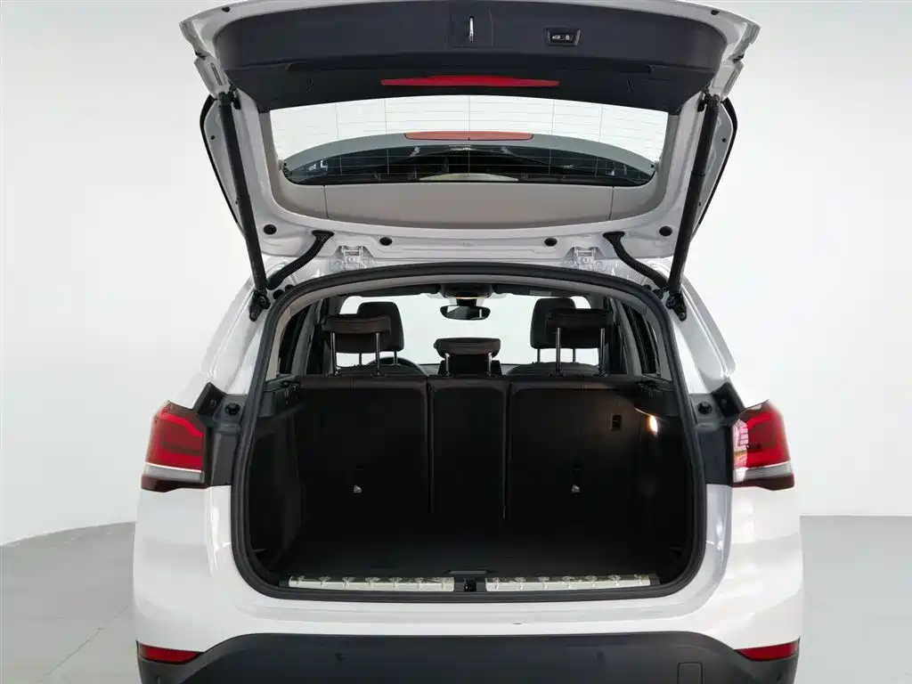 BMW X1 2022 — фото 16