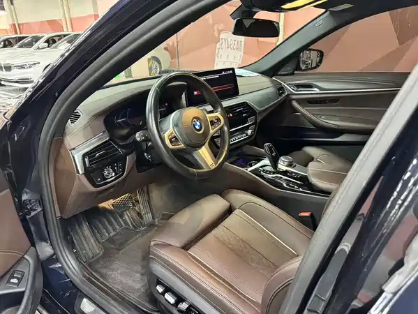 BMW 5 Series 2022
