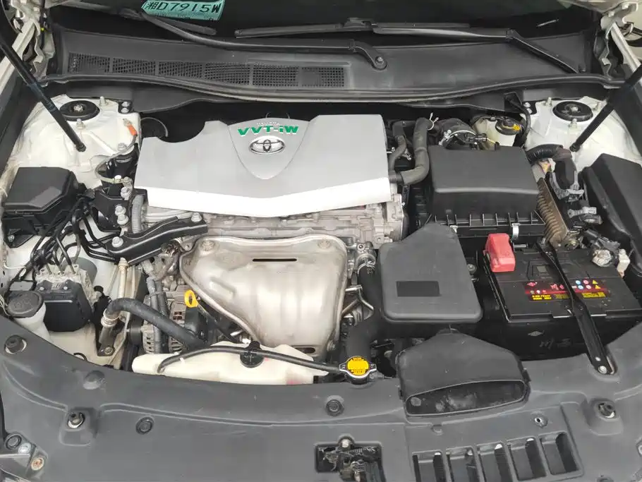 Toyota Camry 2015 — фото 10