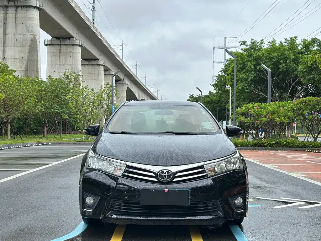 Toyota Corolla 2017 — фото 2