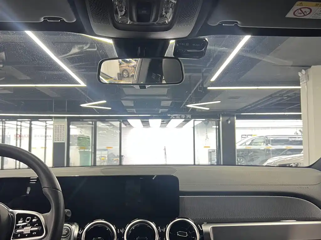 Mercedes-Benz GLB 2021 — фото 14