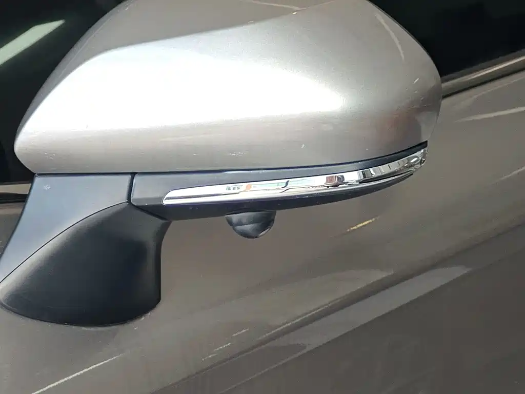 Toyota Camry 2022 — фото 11