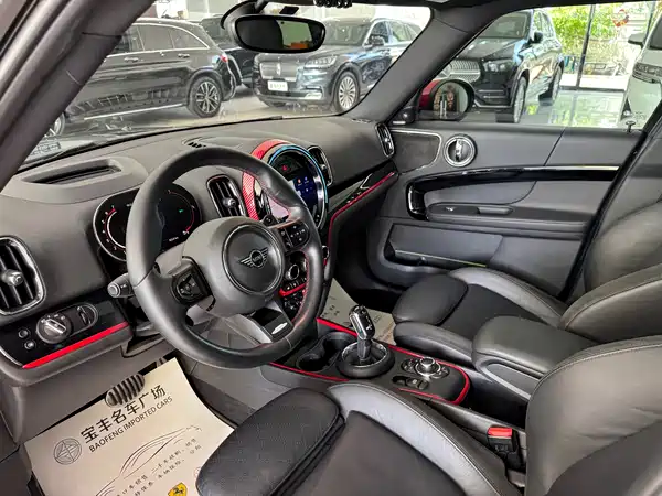 MINI JCW COUNTRYMAN 2022