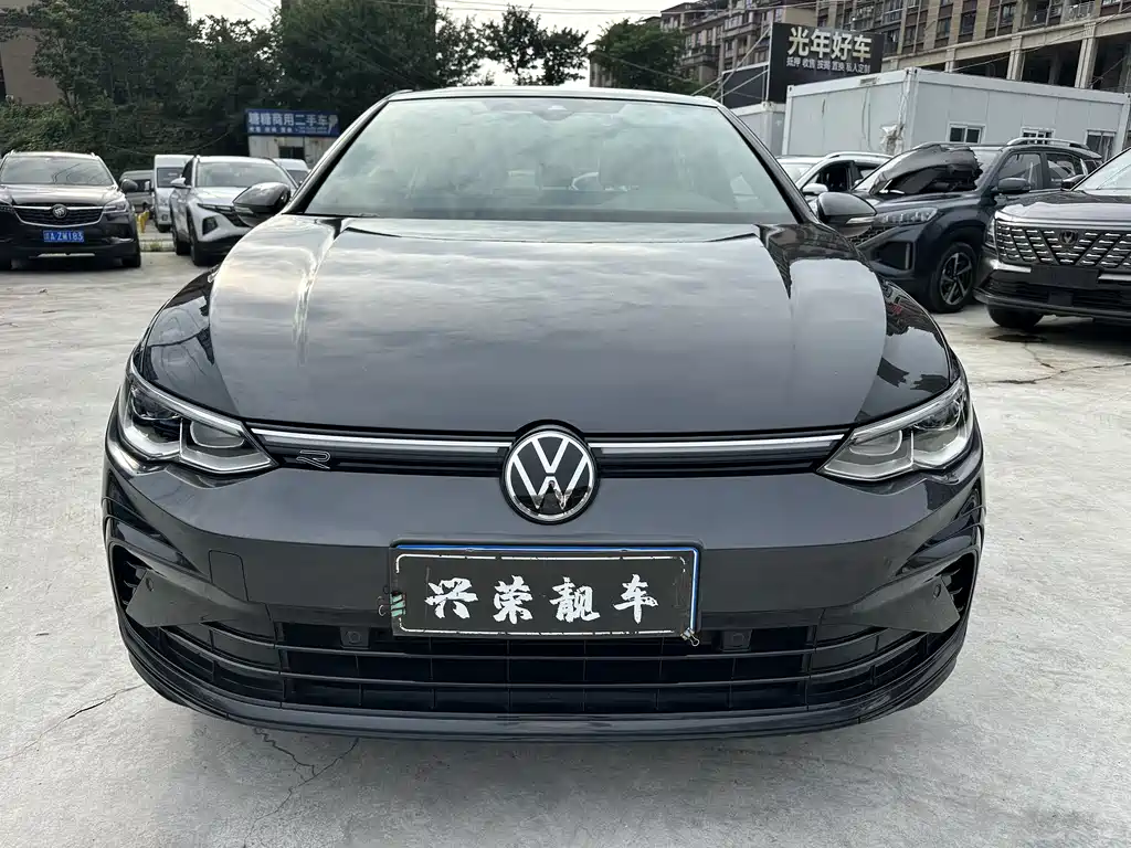 Volkswagen Golf 2022