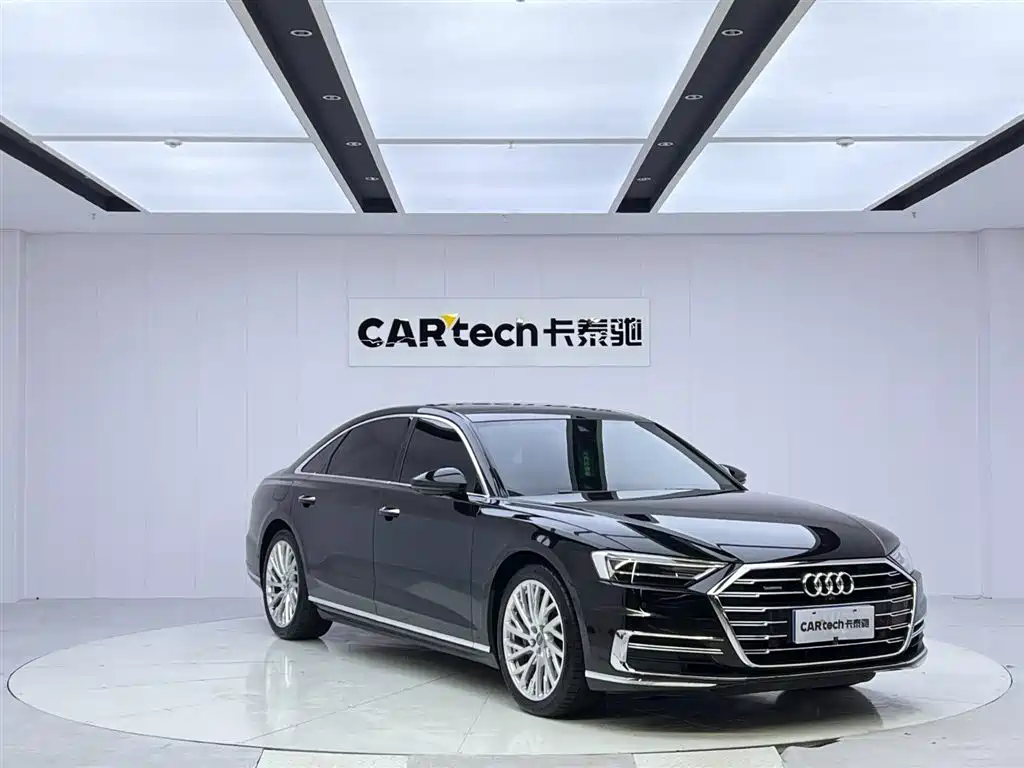 Audi A8 2019 — фото 7