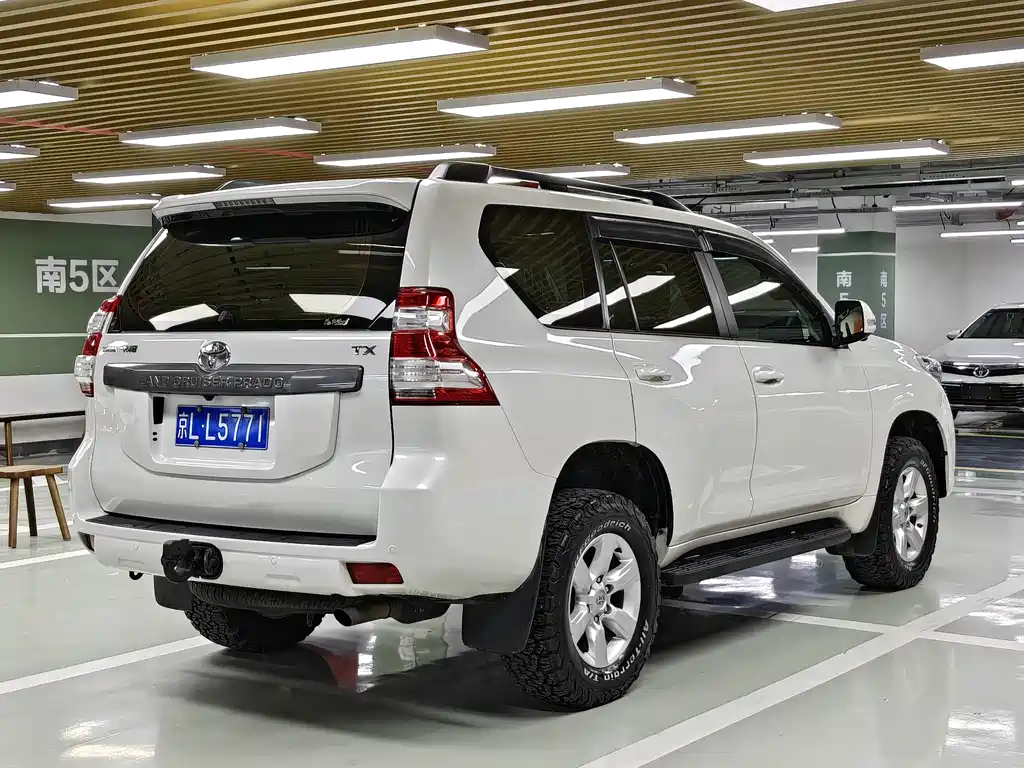 Toyota Prado 2017 — фото 6