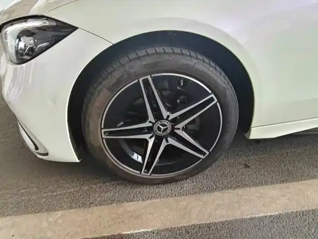 Mercedes-Benz C-Class 2023