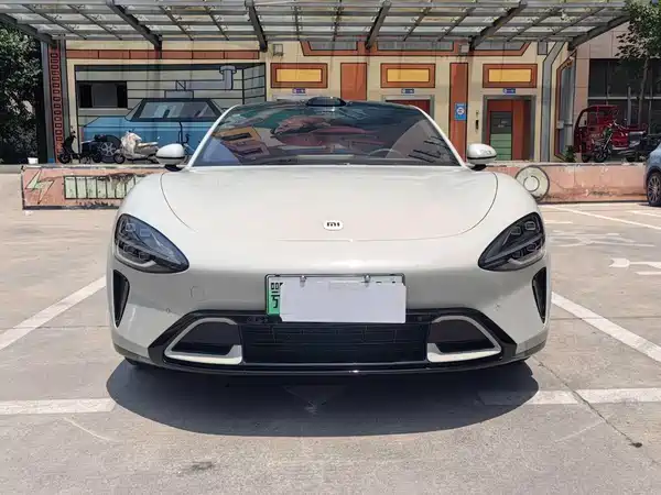 Xiaomi SU7 2024