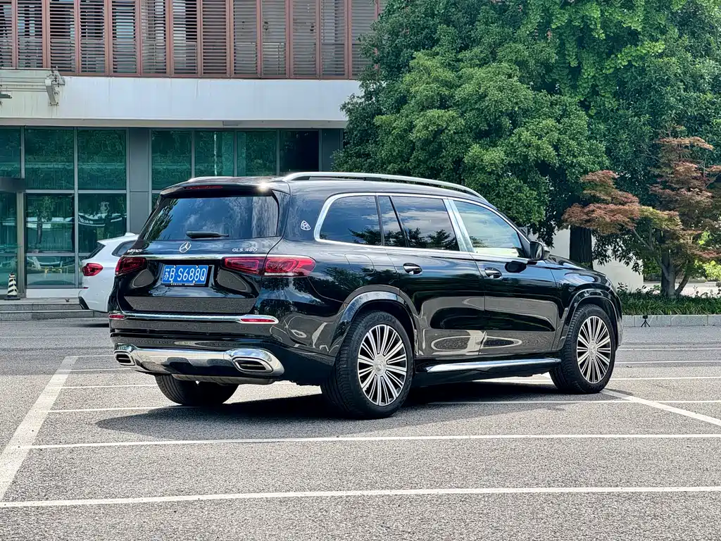 Mercedes-Benz Maybach GLS 2023 — фото 6