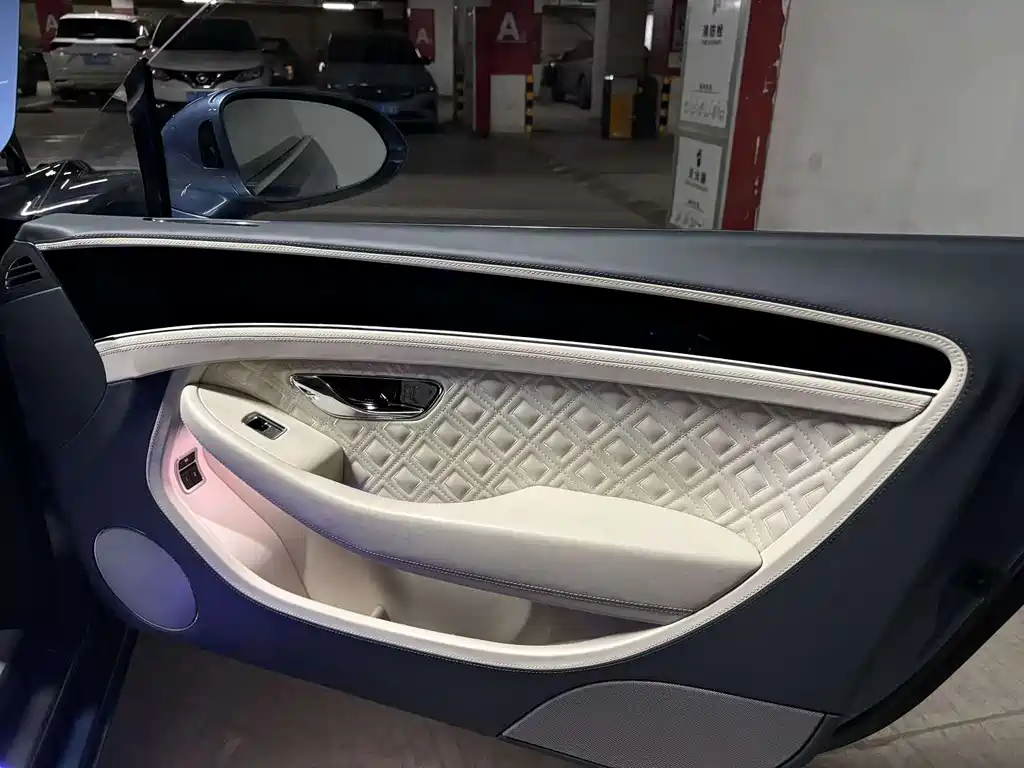 Bentley Continental 2022
