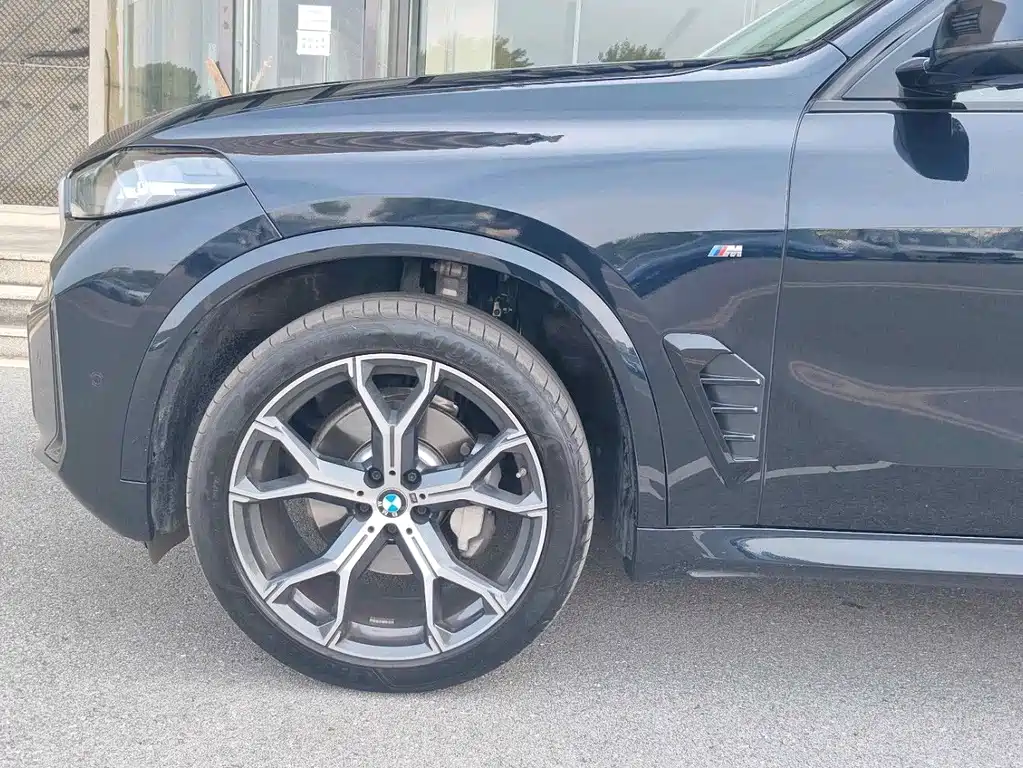 BMW X5 2025