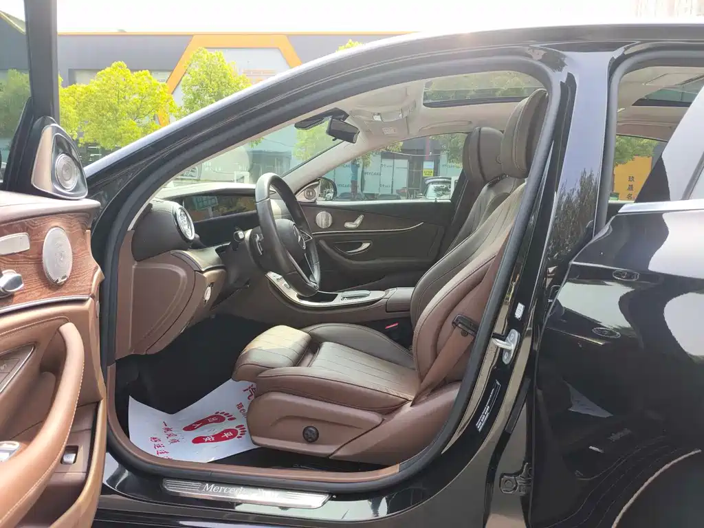 Mercedes-Benz E-Class 2023